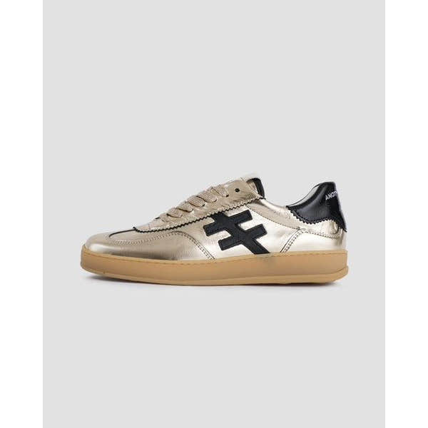 Metallic gold leather lace-up trainers with black cross detail, beige sole, and chunky design, style Iconic 2 58-43 Las Vegas.