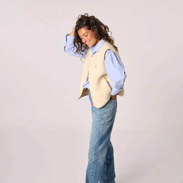 Billy Belt ladies sleeveless ivory sherpa zip jacket, casual warm vest with front pockets, relaxed fit styling.