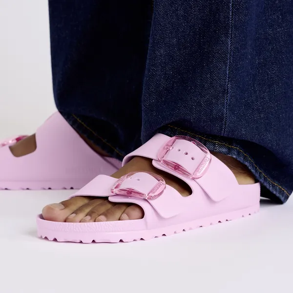 Birkenstock Arizona Big Buckle EVA sandals for women, narrow fit, pink color, arch support, buckle detail, casual slide style.