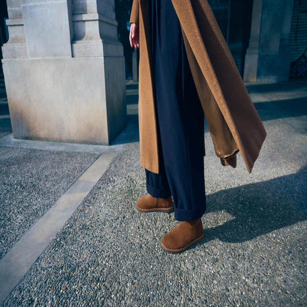 Birkenstock Uppsala shearling ankle boots for women, dark tea suede with side zipper and arch support, Stylish winter footwear.