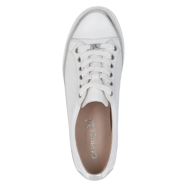 White leather lace-up trainers for women with silver eyelets and a beige interior, stylish and comfortable for everyday wear.
