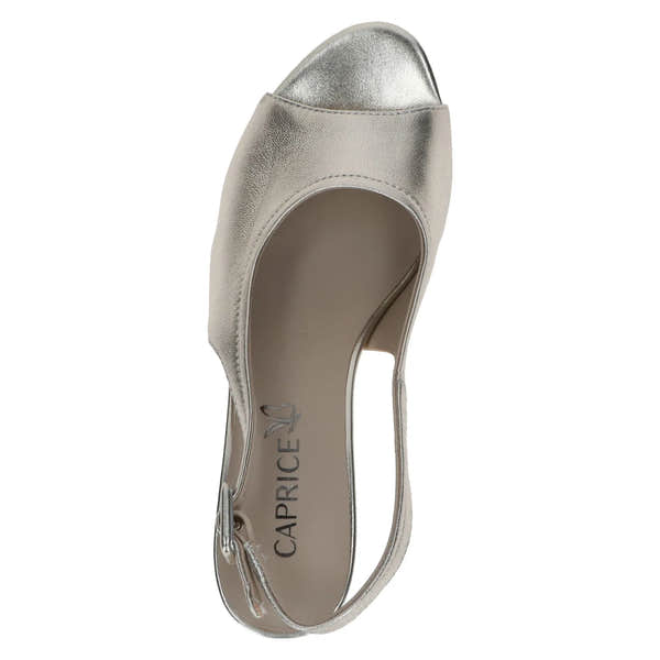 Ladies light gold leather buckle sandals with open toe and ankle strap, stylish and comfortable for summer.