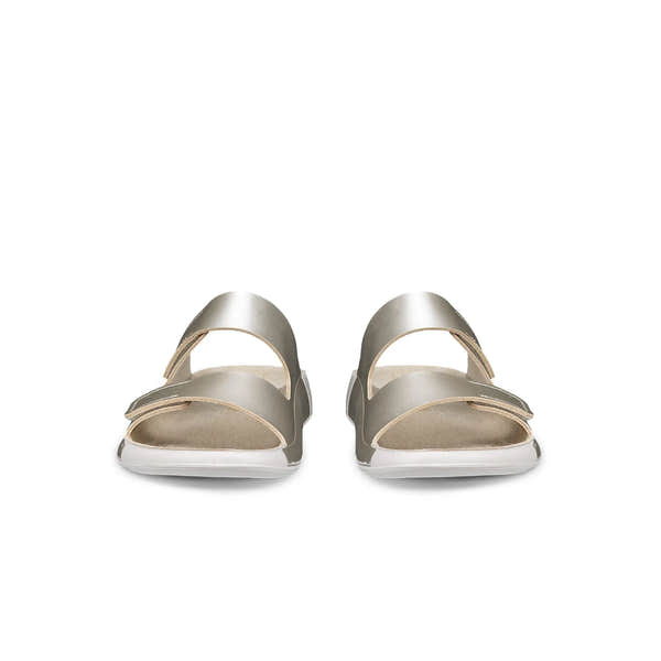 Ecco Cozmo W Ladies white gold leather touch fastenings sandals with 2 straps and open toes.