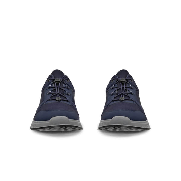 Ecco Exostride M GTX TEX men's navy waterproof lace-up trainers, night sky color, rugged outdoor design, cushioned sole.
