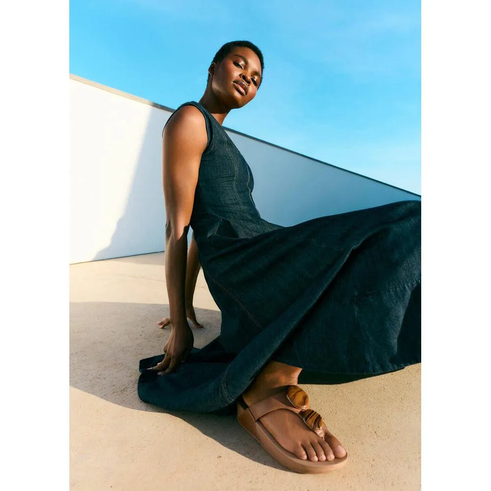 FitFlop Lulu Marbled Stone Deep Tan T-Bar Sandals for women, stylish and comfortable summer footwear.