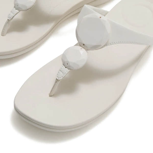 FitFlop Solay Glossy Disc Ladies Cream T-bar Sandals with decorative white faceted beads on straps.