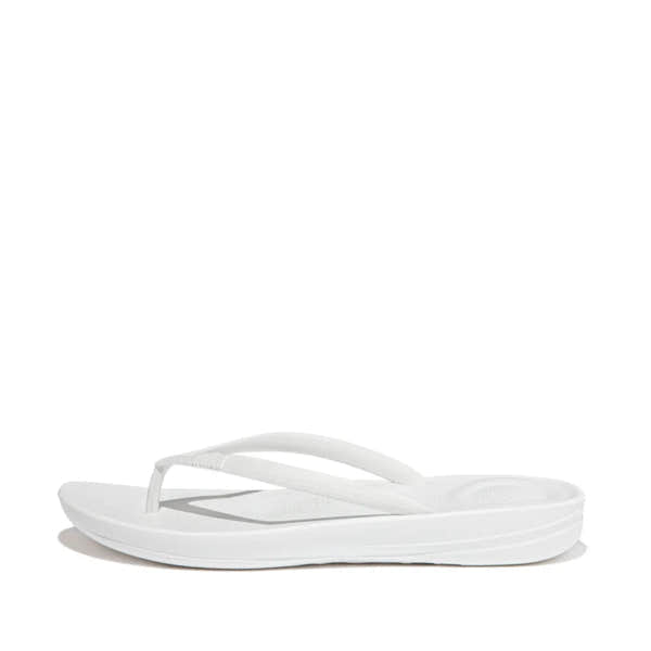 FitFlop Iquishion ladies white urban T-strap sandals with cushioned sole and minimalist design.