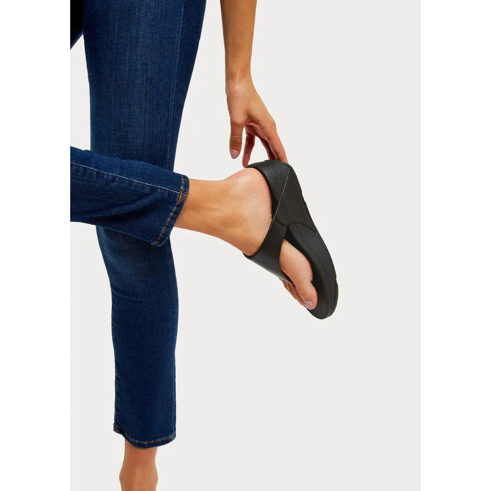 FitFlop I88-001 Lulu Leather Ladies Black Leather Arch Support Toe-Post Sandals-elevate your sole
