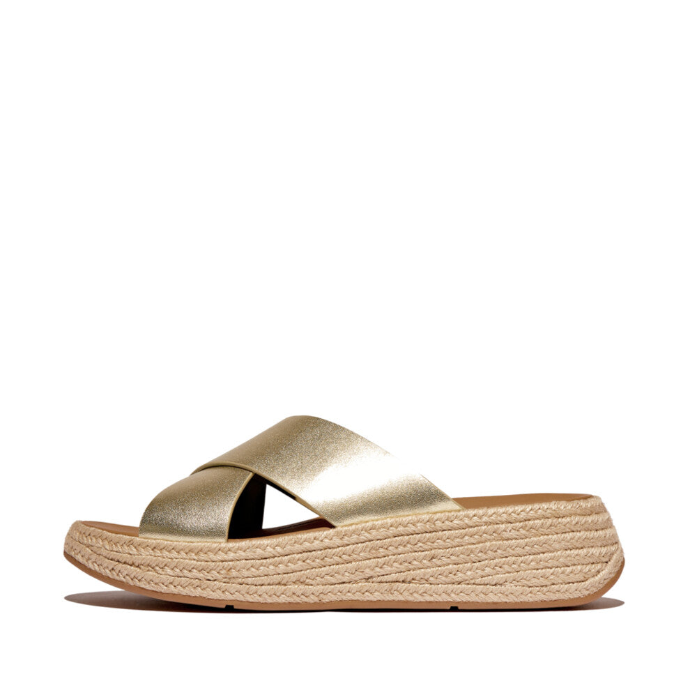 FitFlop IV5-675 F-Mode espadrille women’s platinum leather slip-on platform sandals with braided jute sole.