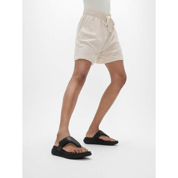 FitFlop IW1-090 F-Mode Go Ladies Black Touch Fastening Sandals, slip-on open-toe black Slides with adjustable strap, cushioned sole.