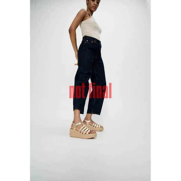 FitFlop JF5-675 platform espadrille sandals for women, platinum leather T-strap, chunky wedge heel, stylish summer footwear.