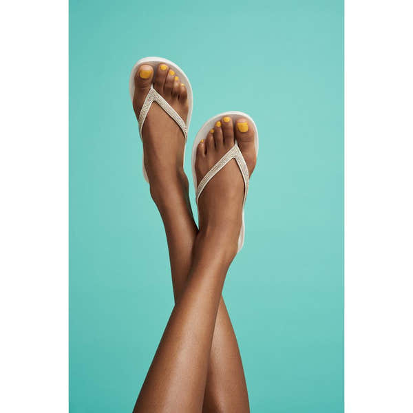 Fitflop R08-194 Iqushion Sparkle Ladies Urban White Toe Post Sandals - elevate your sole