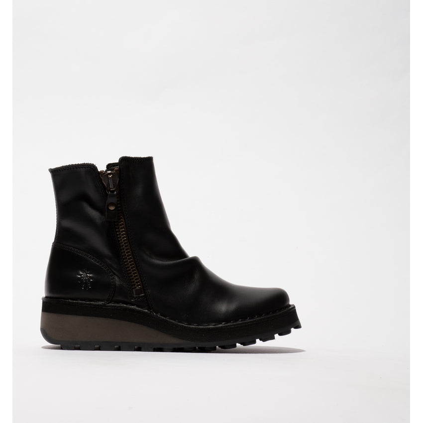 Fly HOLE146FLY Ladies Rug Black Leather Twin Zip Ankle Boots, stylish black leather ankle boots with twin zippers and chunky sole.