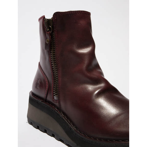 Fly HOLE146FLY women's burgundy leather twin-zip ankle boots with rugged sole and decorative side zipper.