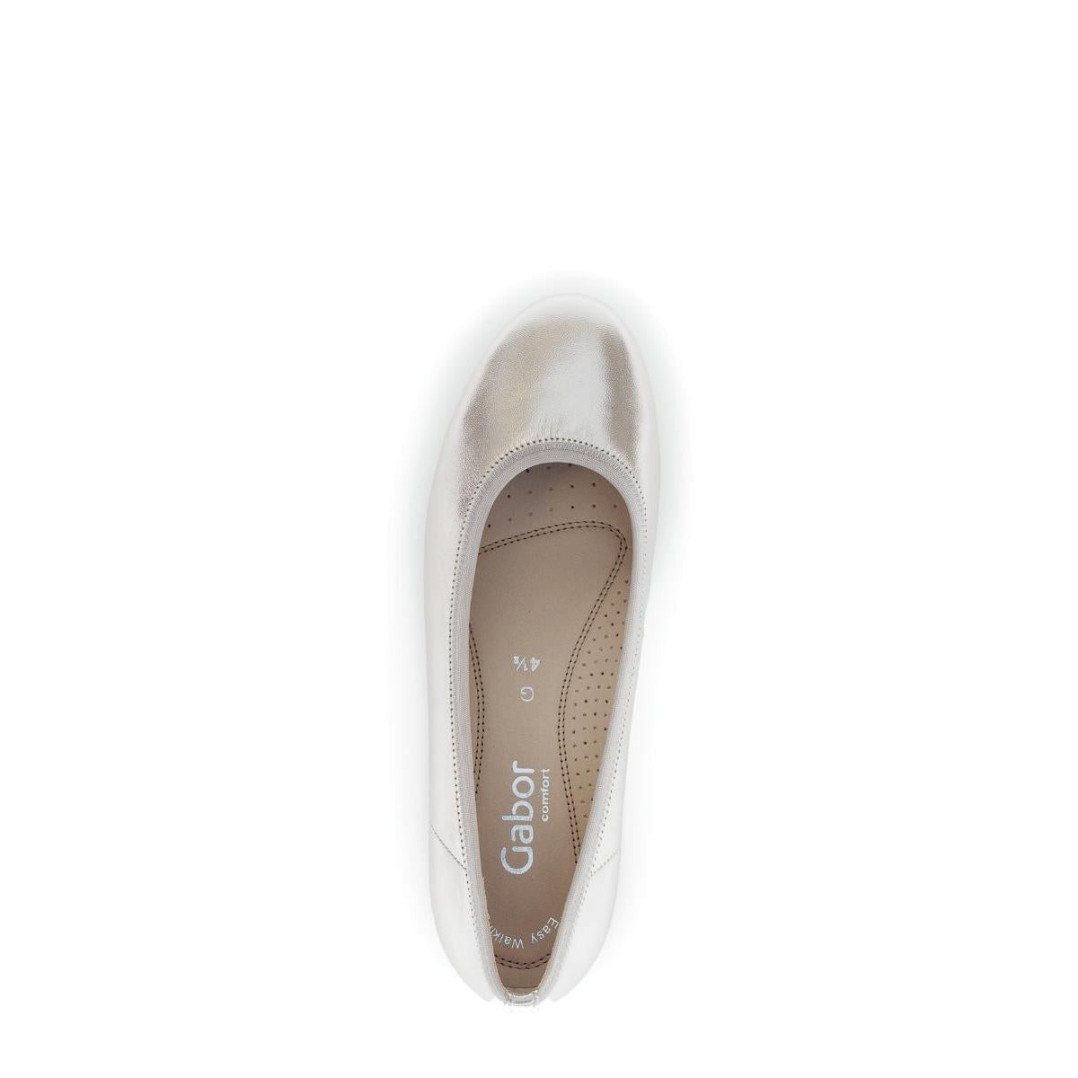 Gabor Epworth Ladies Gold Leather Slip-On Shoes, round toe, cushioned insole, stylish and comfortable for women.