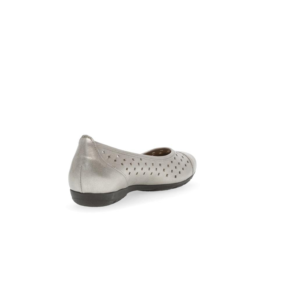 Gabor ladies' gold leather slip-on shoes with perforated design, low heel, and rounded toe for casual elegance.