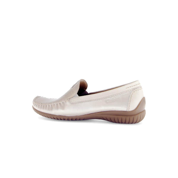 Gabor California Ladies Slip-On Shoes in beige and gold leather with a comfortable sole.