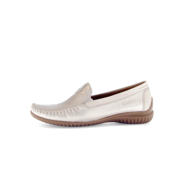 Gabor California Ladies Slip-On Shoes in beige gold leather with a cushioned sole and flexible outsole.
