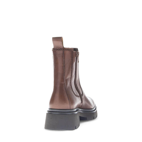 Gabor Marissa women's ankle boots in brown smooth leather with side zipper and chunky outsole.