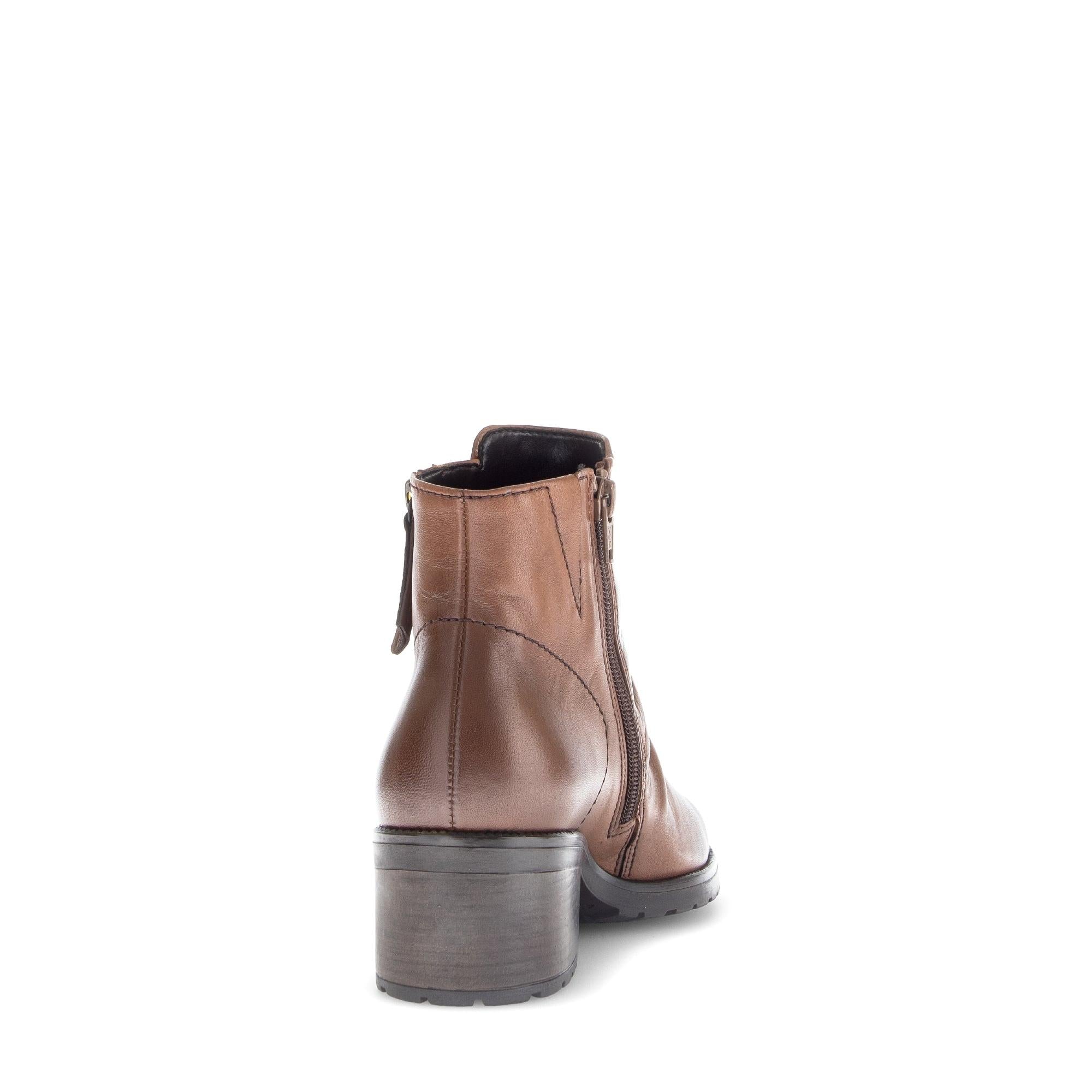 Gabor Jenna women's ankle boots in brown leather with side zip and chunky heel, stylish and comfortable footwear.