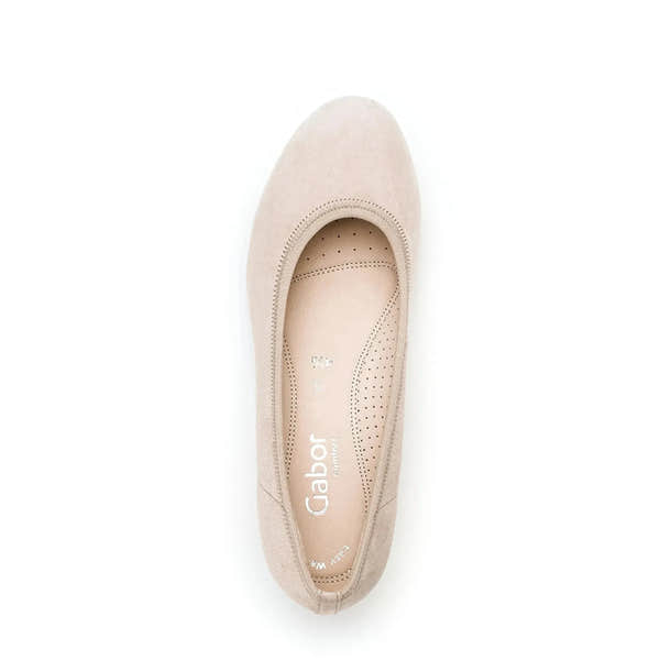 Gabor Epworth Ladies beige suede elasticated ballet flats with cushioned footbed.