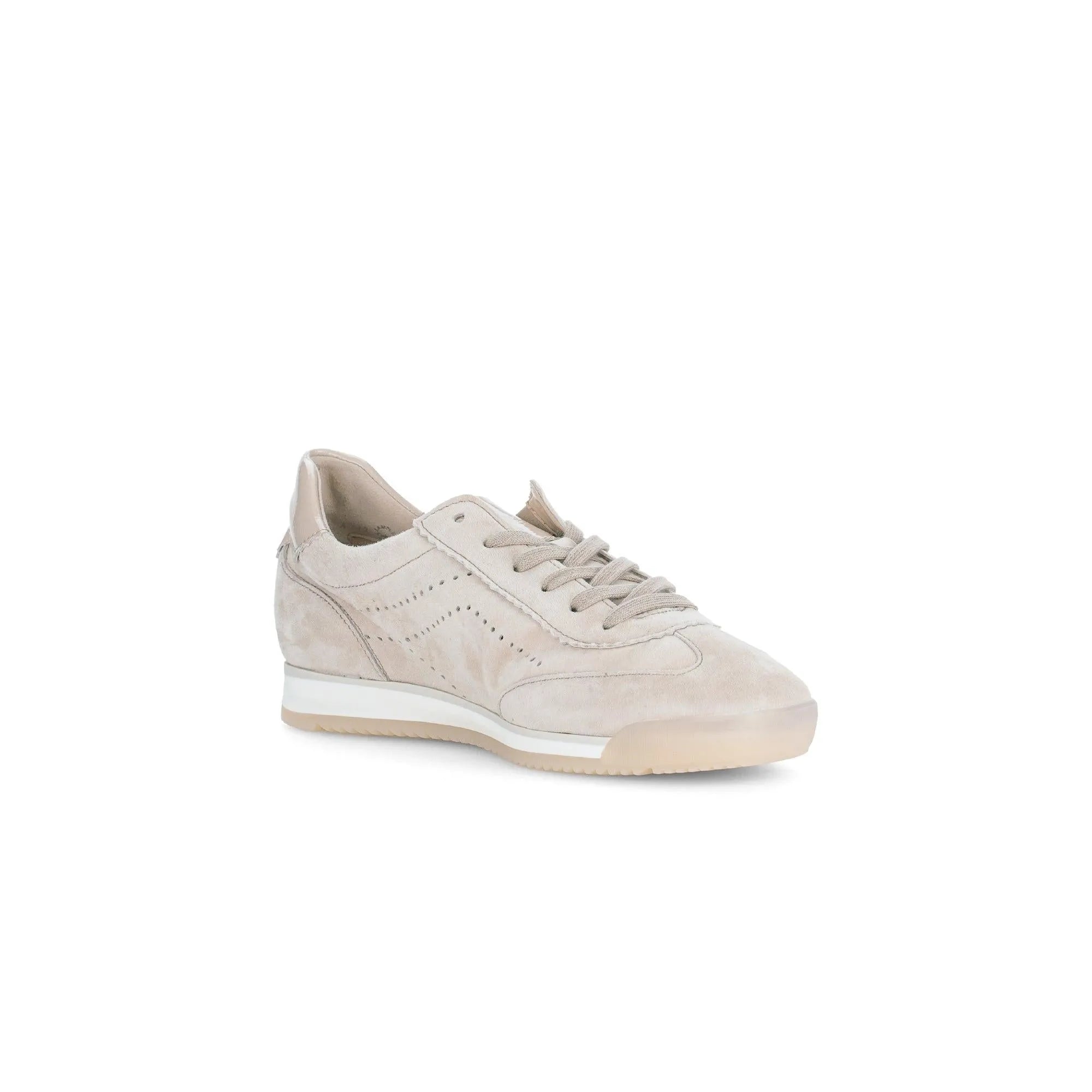 Gabor women's beige leather lace-up trainers with perforated details and a white and beige sole, stylish and comfortable.