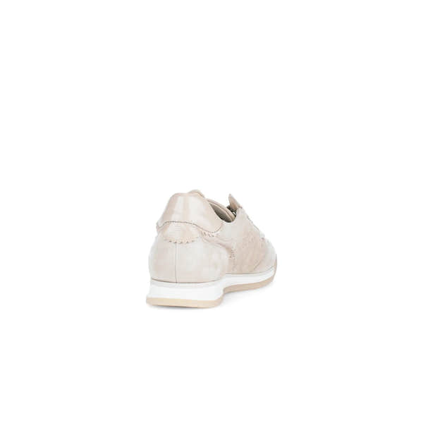 Gabor 83.432.12 Novice women's oak leather lace-up trainers with a chunky sole, suede and patent detailing.