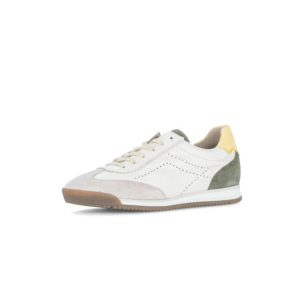 Gabor 83.432.14 ladies' trainers in latte, featuring leather and suede, with a lace-up design and multicolored accents.