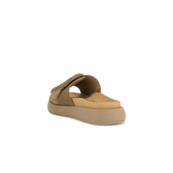 Gabor Adios Ladies brown leather sandals with touch fastening, open toe, and cushioned sole for comfort.
