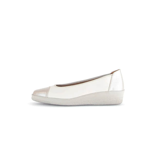 Gabor Petunia Ladies Ivory Leather Slip-On Shoes with rounded toe and sporty sole.
