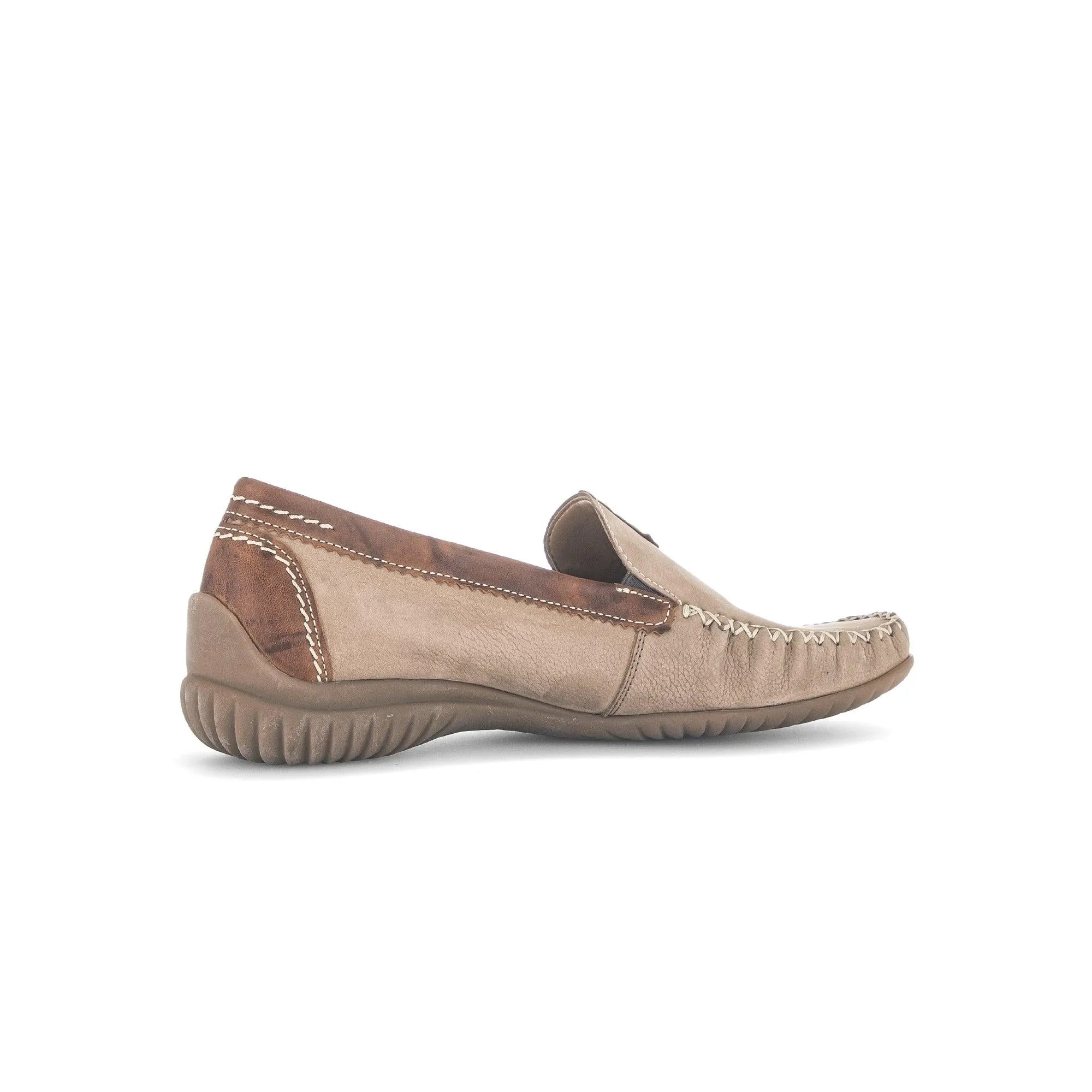 Gabor California ladies slip-on shoes in beige nubuck with contrasting brown details and a textured rubber sole.