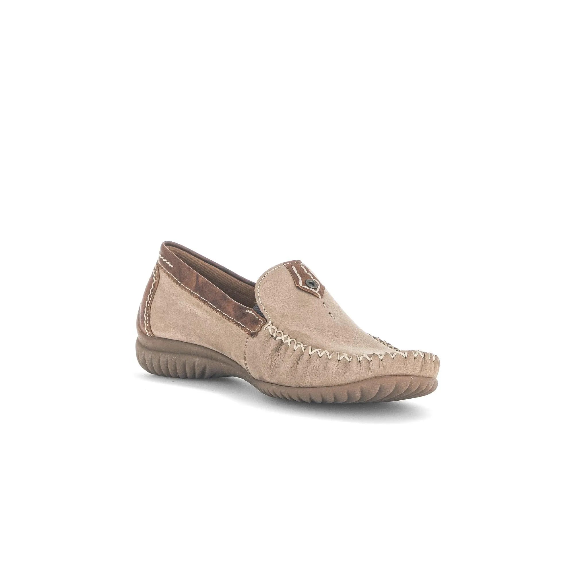 Gabor 86.090.43 beige nubuck slip-on shoes with stitched details, rubber sole, and leather accents.