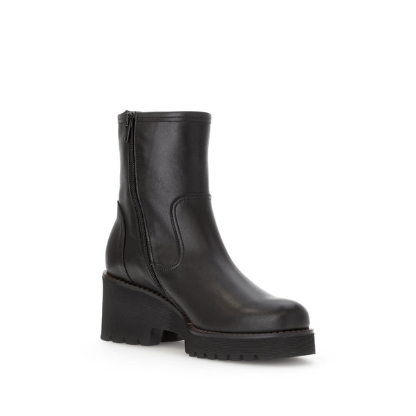 Gabor Jude 56.622.57 Ladies Black Wide Leather Side Zip Ankle Boots-elevate your sole