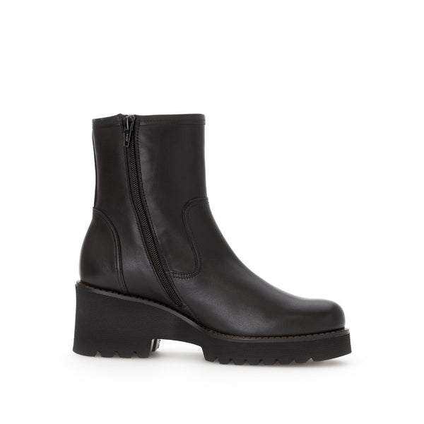 Gabor Jude 56.622.57 Ladies Black Wide Leather Side Zip Ankle Boots-elevate your sole