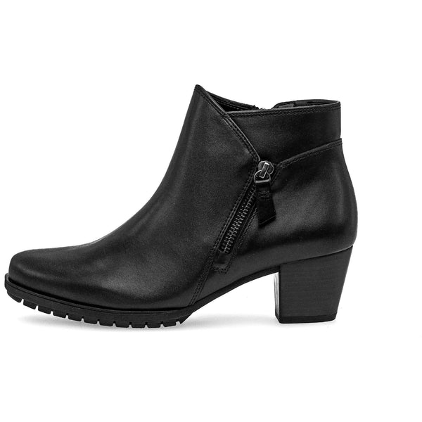Gabor Olivetti 56.603.57 Ladies Black Wide Leather Side Zip Ankle Boots-elevate your sole