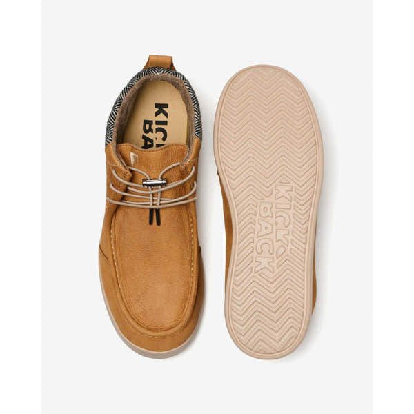 Kickback Hoogah men's tan waxed leather chukka ankle boot, top and sole view.
