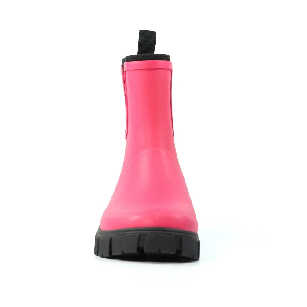 Pink waterproof women's wellies with elasticated sides and rugged black sole, ideal for wet outdoor activities.