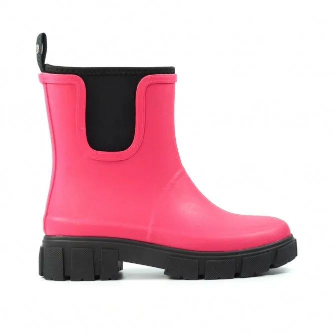 Pink waterproof women's wellies with elasticated sides and chunky black sole for outdoor waterproof footwear.