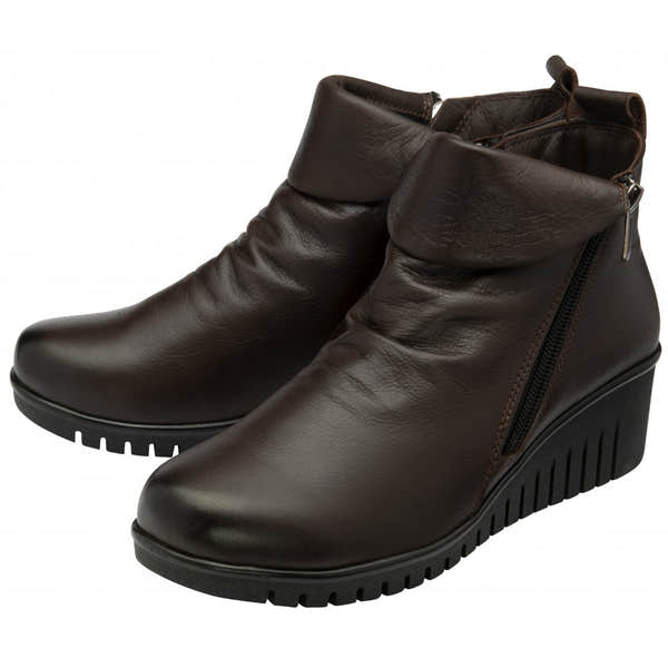 Lotus ULB299TT Cordelia women's brown leather twin zip ankle boots with chunky wedge heel and side zipper.