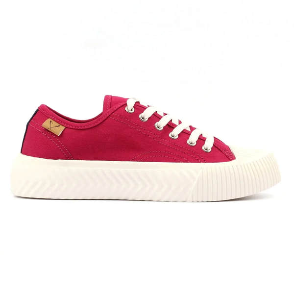 Lunar DLA009 Jayne III women's raspberry lace-up trainers with white sole and minimal design.