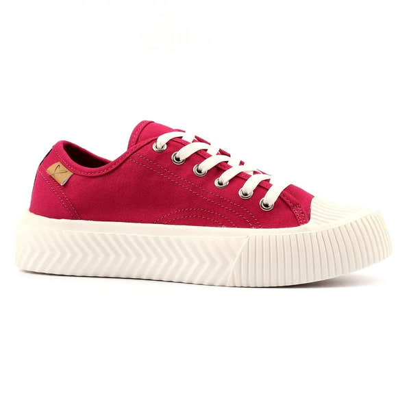Lunar DLA009 Jayne III ladies raspberry lace-up trainers with white rubber sole and canvas upper.