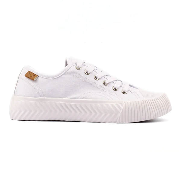 Lunar DLA009 Jayne III women’s white lace-up sneakers with chunky textured sole and minimalist design.