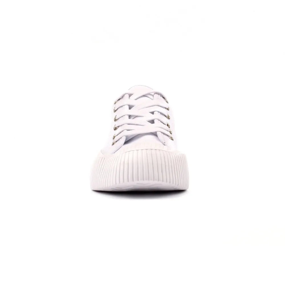Lunar DLA009 Jayne III women's white lace-up trainers with ribbed toe cap and clean design.