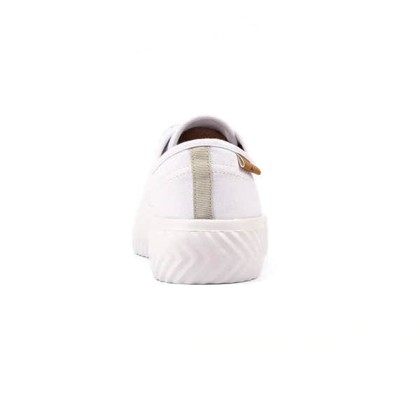 Lunar DLA009 Jayne III ladies white lace-up trainers with chunky sole and beige heel tab.