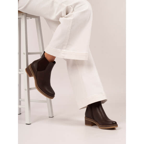 Lunar GLC013 Conrad Women's Brown Pull-On Ankle Boots with low heel and sleek leather design.