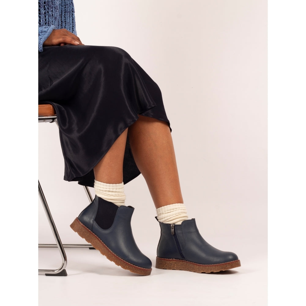 Lunar GLR127 Georgie Ladies Navy Leather Side Zip Ankle Boots with chunky sole, stylish side zipper, and casual wear design.