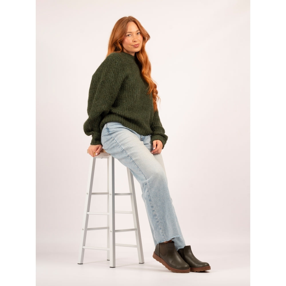 Lunar GLR127 Georgie Ladies Olive Leather Side Zip Ankle Boots, stylish women's ankle boots with side zipper and rugged sole.
