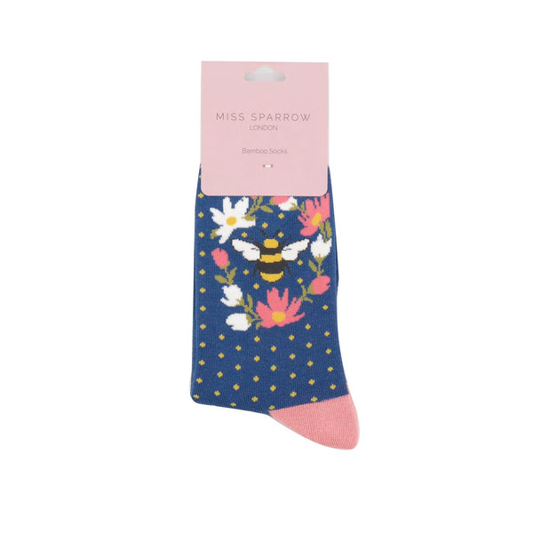 Miss Sparrow Bumble Bee Wreath-elevate your sole
