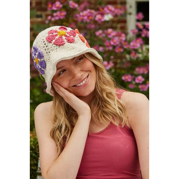 Pachamama Daisy Cotton Bucket Hat Cream-elevate your sole