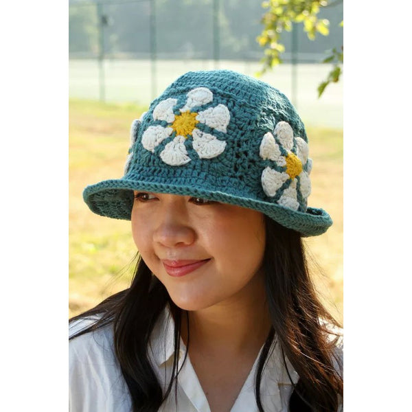 Pachamama Daisy Cotton Bucket Hat Teal-elevate your sole